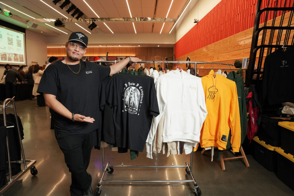 Foggy Clothing, Renaissance client